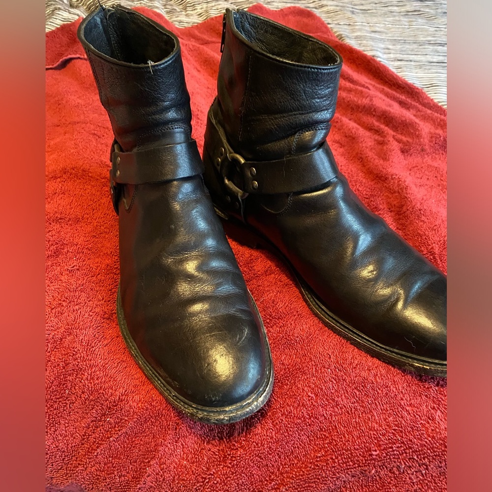 Mens Frye harness boot back zip
